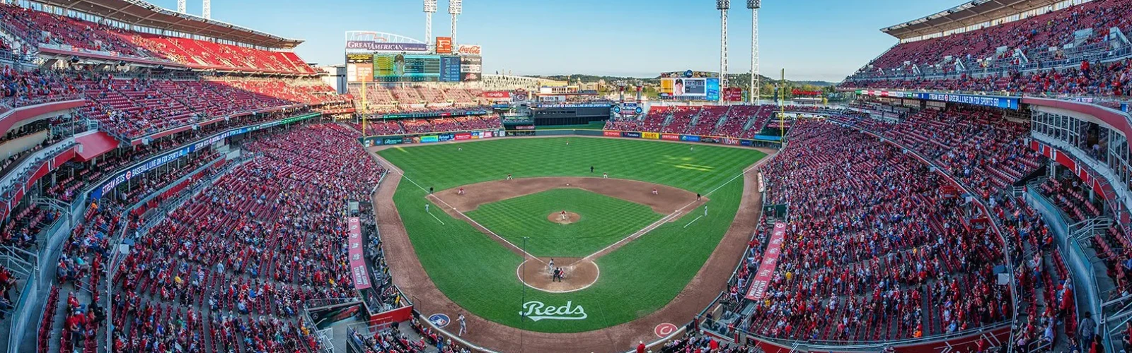 Best Hotels Next to Great American Ball Park: Walkable Stays for Baseball Fans
