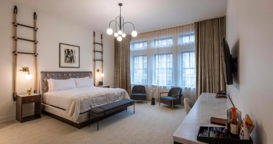 Stay Close to the Action: Top Hotels Walking Distance to Great American Ballpark
