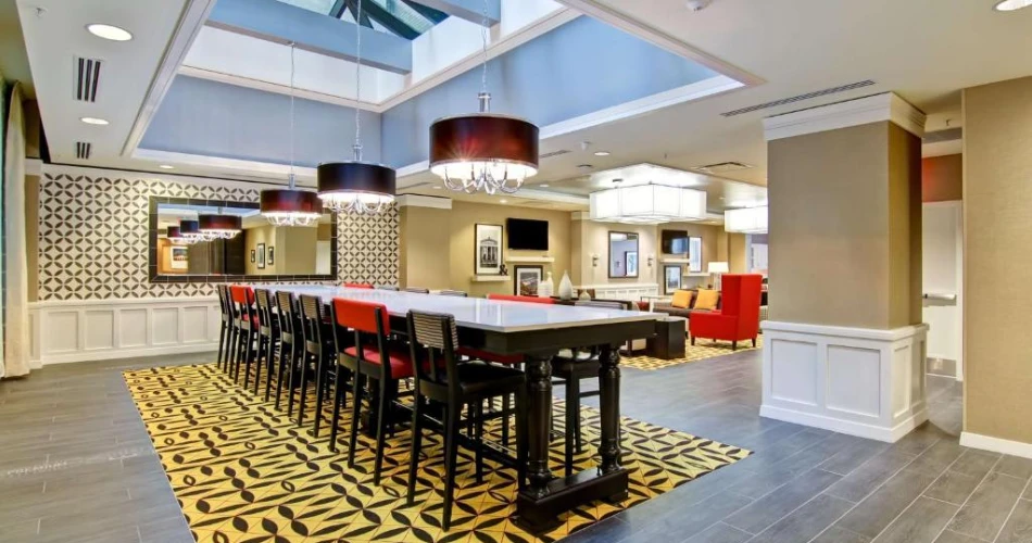 Stay Close to the Action: Top Hotels Walking Distance to Great American Ballpark
