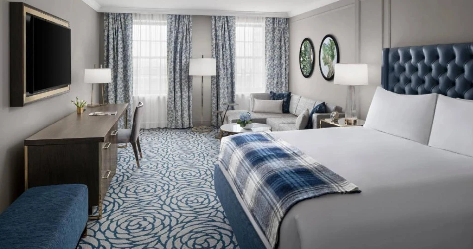 The Ultimate Reds Fan Guide: Hotels Near Great American Ballpark
