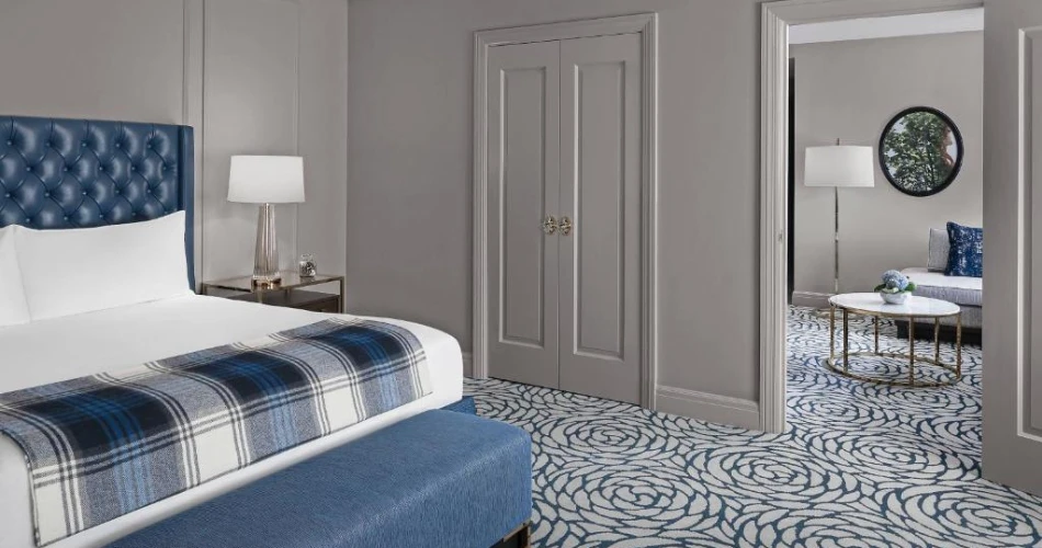 Top Hotels Near Great American Ballpark: Where to Stay for the Ultimate Cincinnati Reds Experience

