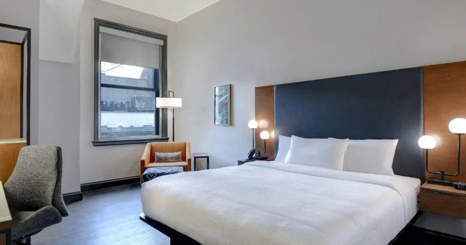 Top Hotels Near Great American Ballpark: Where to Stay for the Ultimate Cincinnati Reds Experience
