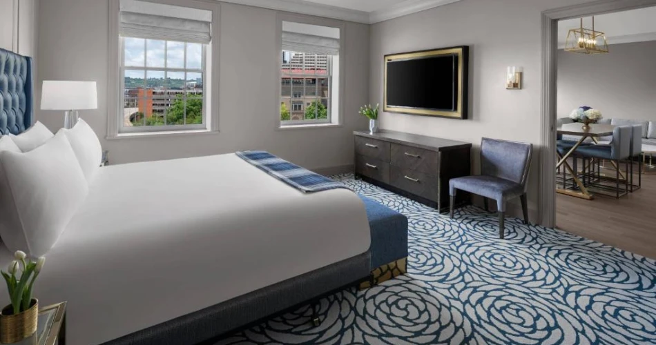 Hotels Near Great American Ballpark: Walk to the Game in Minutes
