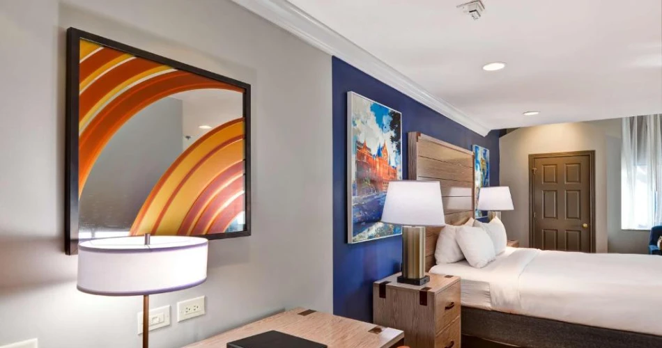 Best Hotels Next to Great American Ball Park: Walkable Stays for Baseball Fans
